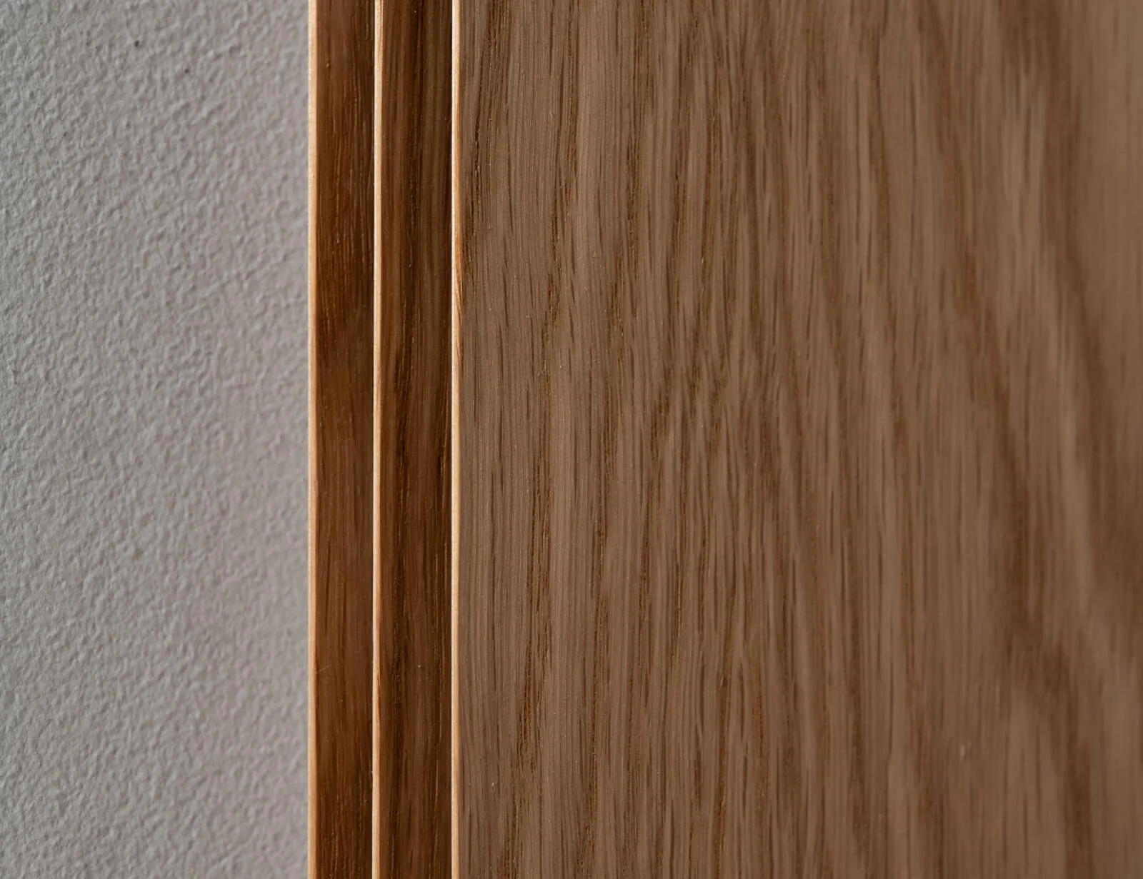 Chamfer_AmericanWhiteOak_Web_1x1.3_1000x1300_Detail-3